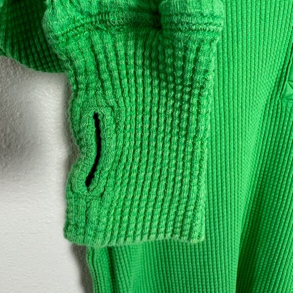 Offline By Aerie Medium Bright Green Waffle Thermal Henley Long Sleeve Shirt - Picture 4 of 10